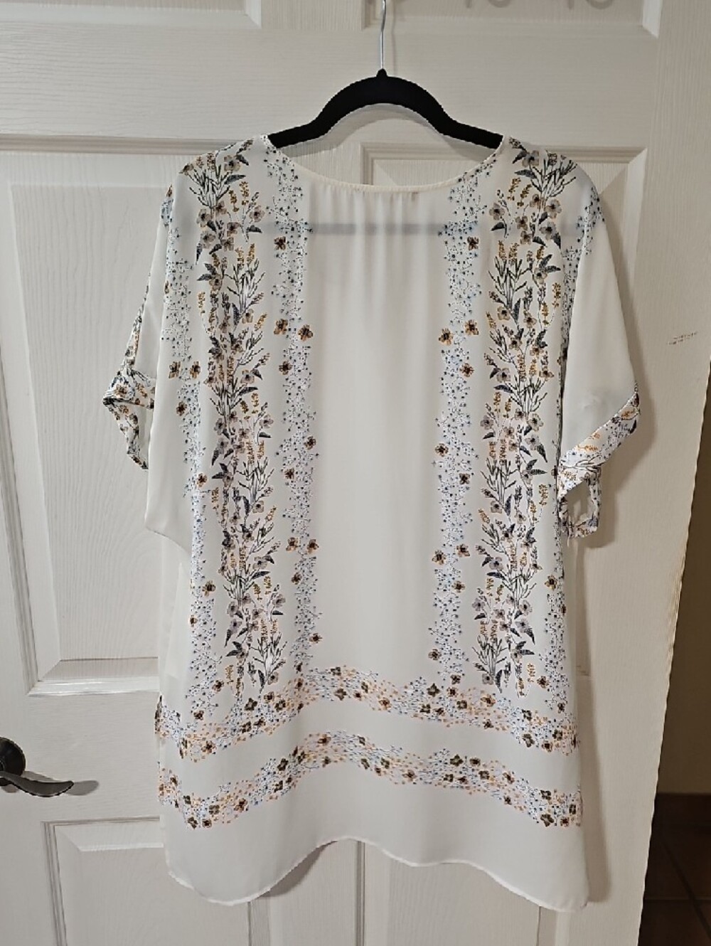 Women's White Floral Border Tunic Top - Sheer White & Floral XXL - Picture 5 of 5